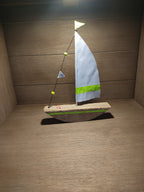 Voilier en bois flotté