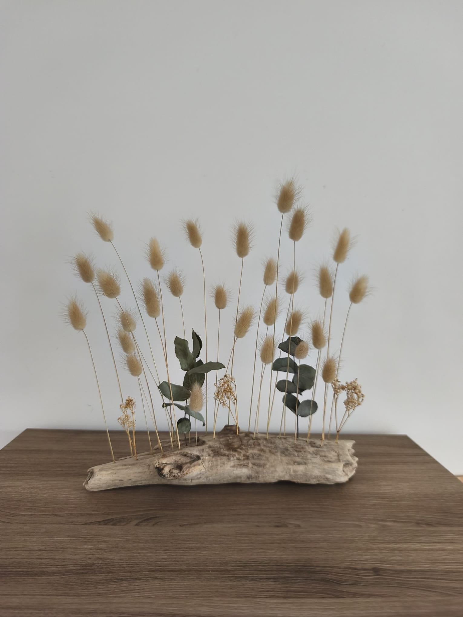 Bar à fleurs séchées en bois flotté