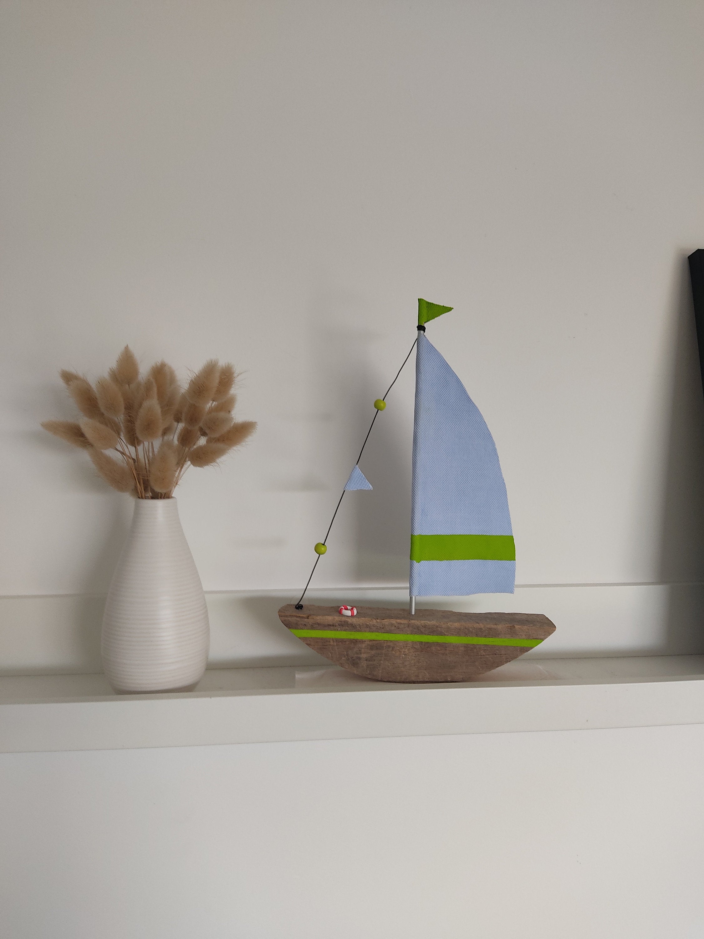 Voilier en bois flotté