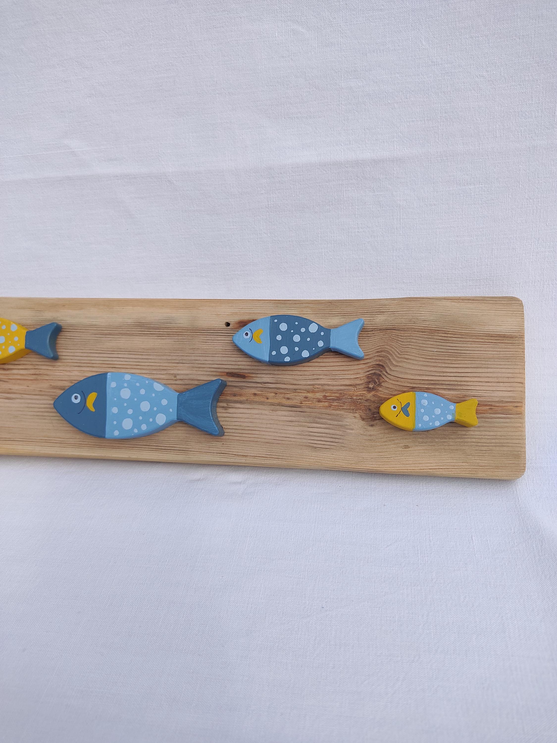 Banc de sardines en bois peint-