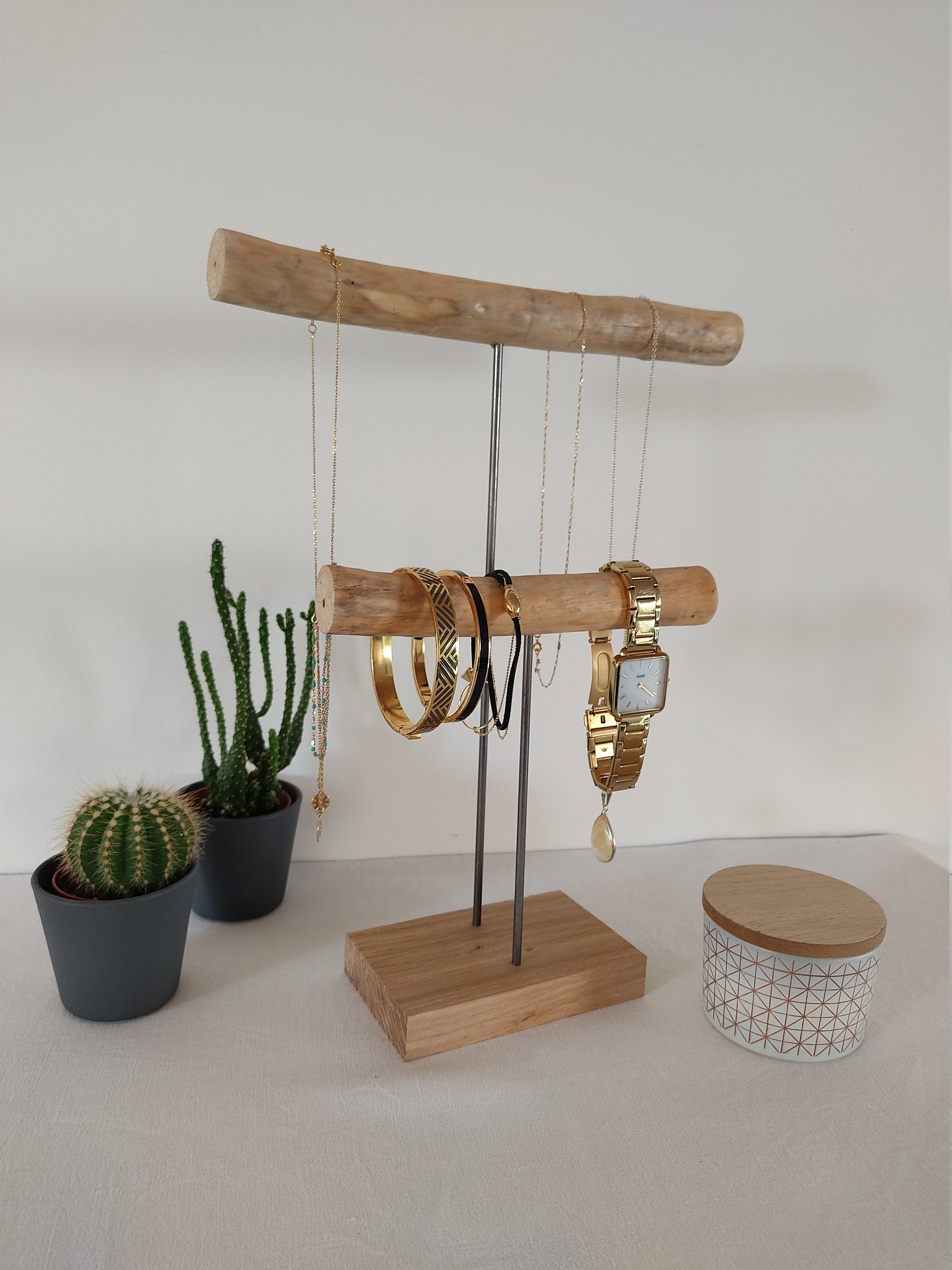 Porte bijoux en bois , support collier bracelet, support boutique écoresponsable